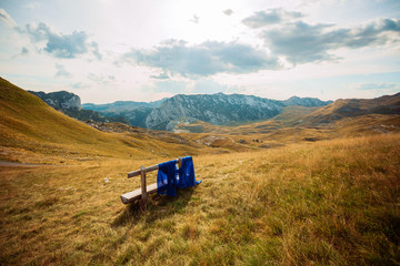 Naklejka premium bench in the mountains