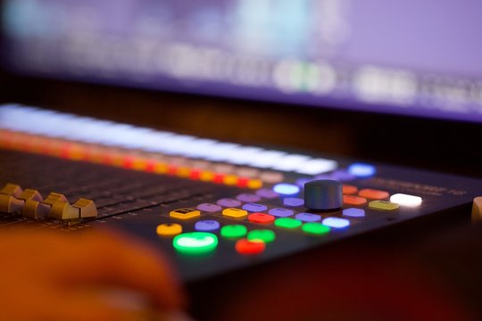 Mat&eacute;riel audio - table de mixage- musique studio d'enregistrement
