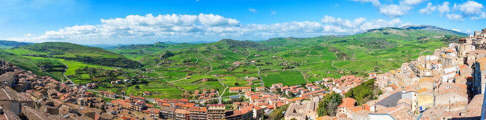 Fototapeta na wymiar Views over the Sicilian countryside from Gangi in Sicily, Italy