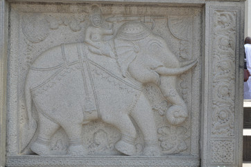 Tempelwand in Sri Lanka