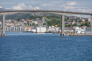 taller span of Sorsund bridge, Kristiansund