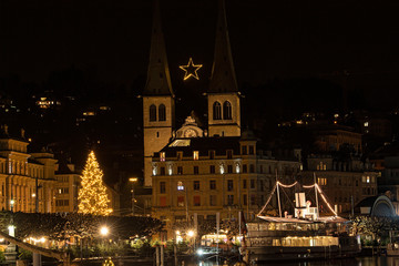 Weihnachtsbeleuchtung in Luzern, Schweiz