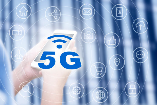 5G development concept creative diagram, high-speed wireless mobile data.