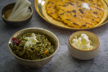 Makki ki roti - sarson ka saag