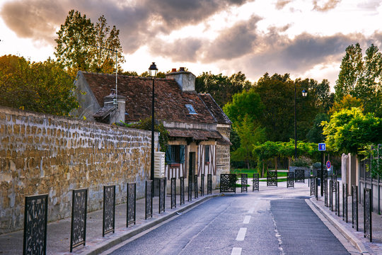 Cozy streets of Cergy, France