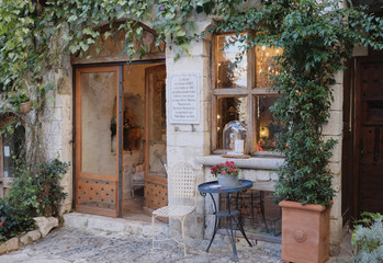 Fototapeta na wymiar scenic sight in corners of old frence village Saint Paul de Vence in French Riviera