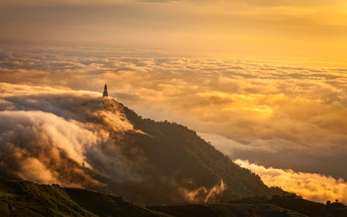 Obraz premium Phu thap boek Mountain