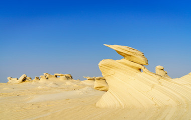 Alwathba Fossil Dunes in UAE © Alexey Stiop