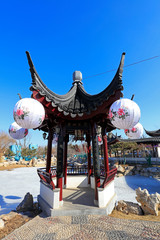 Obraz premium White Lantern and Chinese Classical Architecture