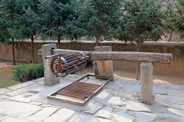 Chinese Traditional Water Supply Tool Roller Windlass