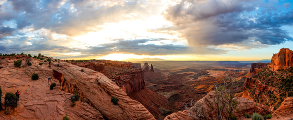 panorama of mesa arch at sunrise