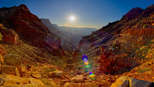 75 Mile Creek from the Tanner Trail in the Grand Canyon, with Lipan Point on the upper left and Escalante Butte on the upper right, Grand Canyon National Park, Arizona