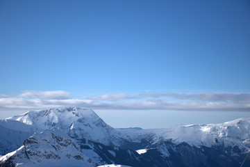 Fototapeta na wymiar Montañas nevadas de Les Deux Alps en Francia