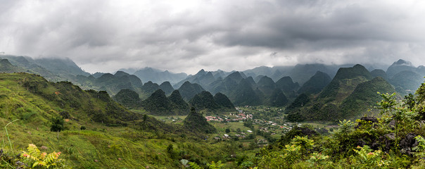Wspaniałe Wietnamskie góry Ha Giang