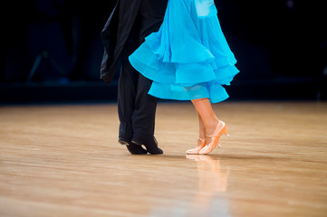 woman and man dancer latino international dancing