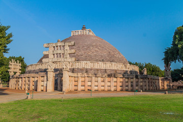 Great Stupa, ancient Buddhist monument at Sanchi, Madhya Pradesh, India