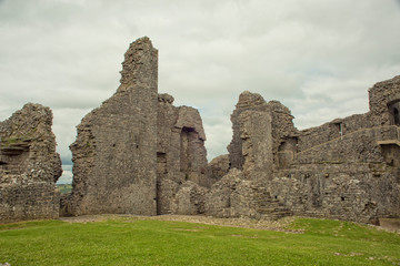 Fototapeta na wymiar Carrag cennen castle