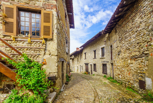 Alley in the medieval village Perouges