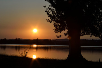 Atardecer en el Embalse de Cazalegas Toledo España