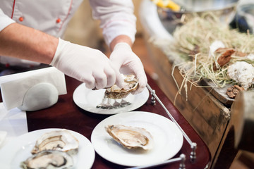 fresh fish and oysters in the restaurant.