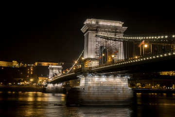 Night view of the Szechenyi Chain Bridge is a suspension bridge that spans the River Danube between Buda and Pest.