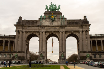 Obraz premium Triumphal arch in Park of the Fiftieth Anniversary in Brussels on January 3, 2019.