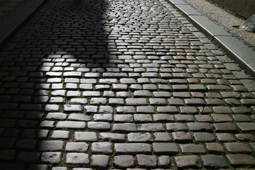 明暗の石畳