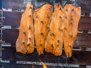 frischer Flammlachs aus Finnland