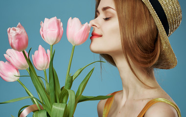 girl with tulips