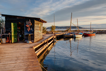 Fototapeta premium Vue du port de Bouzigues au bord de l'etang de Thau - Herault - Occitanie - France