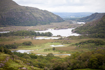 Paisaje lacustre en el Parque Nacional de Killarney, Irlanda