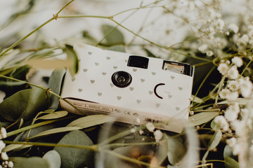 Appareil photo jetable pour animer la fête