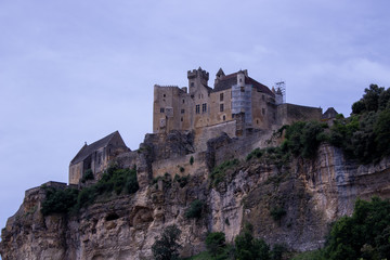 Fototapeta na wymiar old castle beynac in the dordogne in france