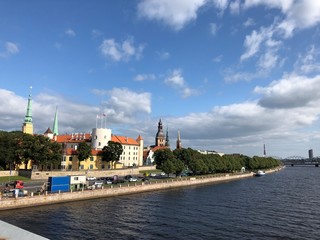 Obraz premium view of kremlin and river in moscow russia