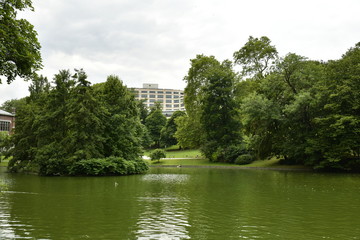L'étang du parc Léopold au quartier européen à Bruxelles 