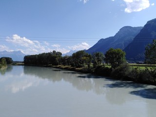 lakes and river scenes