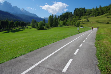 Dolomity ścieżka rowerowa © Przemysław_Wania