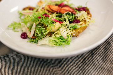 Fresh salad with lobster claw