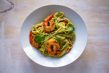 King prawns and pesto sauce with spaghetti