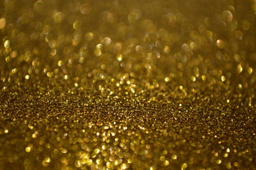 The surface pattern of glittering sheet is the color that reflects with the light of the sun.