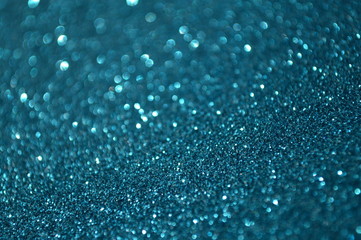 The surface pattern of glittering sheet is the color that reflects with the light of the sun.