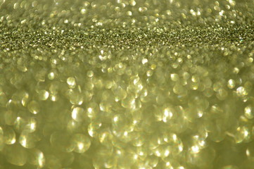 The surface pattern of glittering sheet is the color that reflects with the light of the sun.