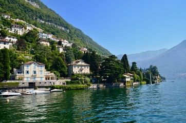 Fototapeta na wymiar Lago de Como, Italia