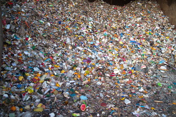 solid domestic waste treatment, separation of fine and organic fractions