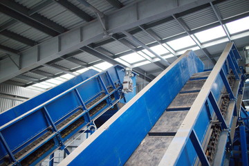 Obraz premium belt conveyors for sorting municipal solid waste