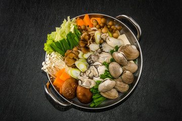 韓国料理チゲ　typical Korean seafood hot pot (Jjigae)
