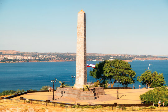 Obelisk on Mount Mithridate