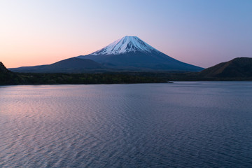 本栖湖と富士山 / Lake Motosu and Mt.Fuji