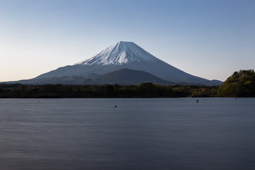 精進湖と富士山 / Lake Shōji and Mt.Fuji