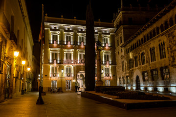 Fototapeta premium Weihnachtliche Beleuchtung in Valencia